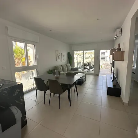 아파트 Vistabella Apartment